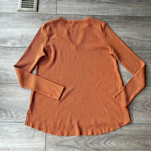 Anthropologie  T.La Waffle Knit V Neck Keyhole Long Sleeve Shirt Top - Picture 13 of 15
